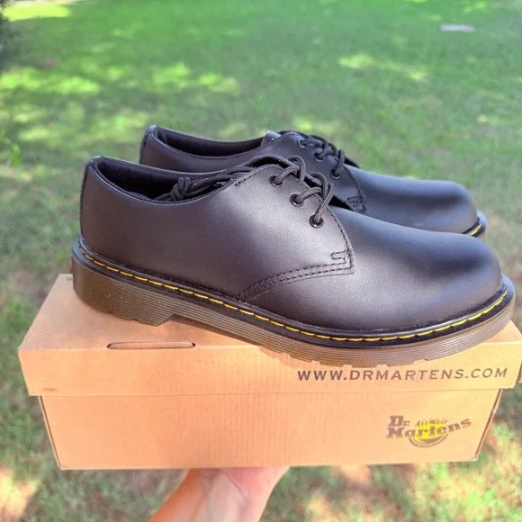 NEW! Dr. Martens 1461 Smooth Black Leather Oxford Shoes, Men’s 6, Women’s 7 - Picture 3 of 9